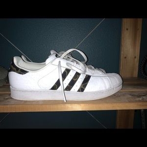 Adidas Superstars